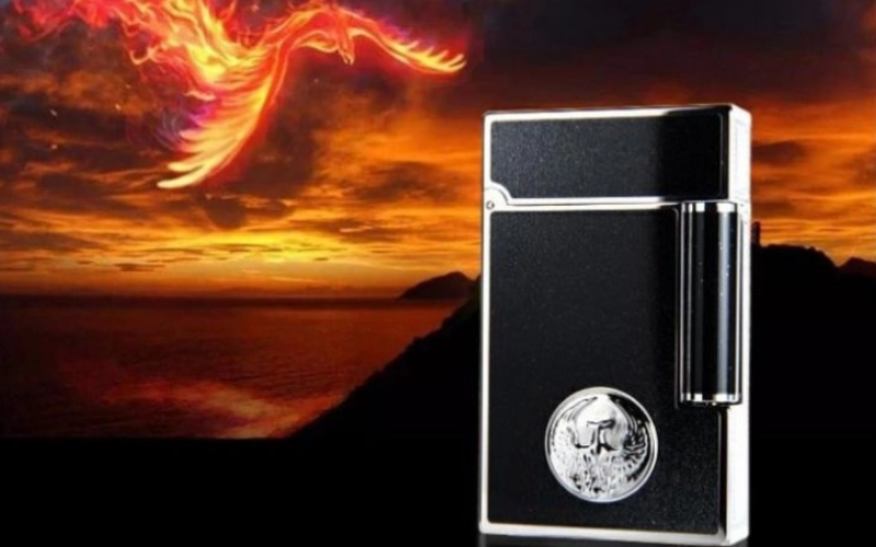 S.T. Dupont Ligne 2 Premium Phoenix Renaissance Lighter detail 3