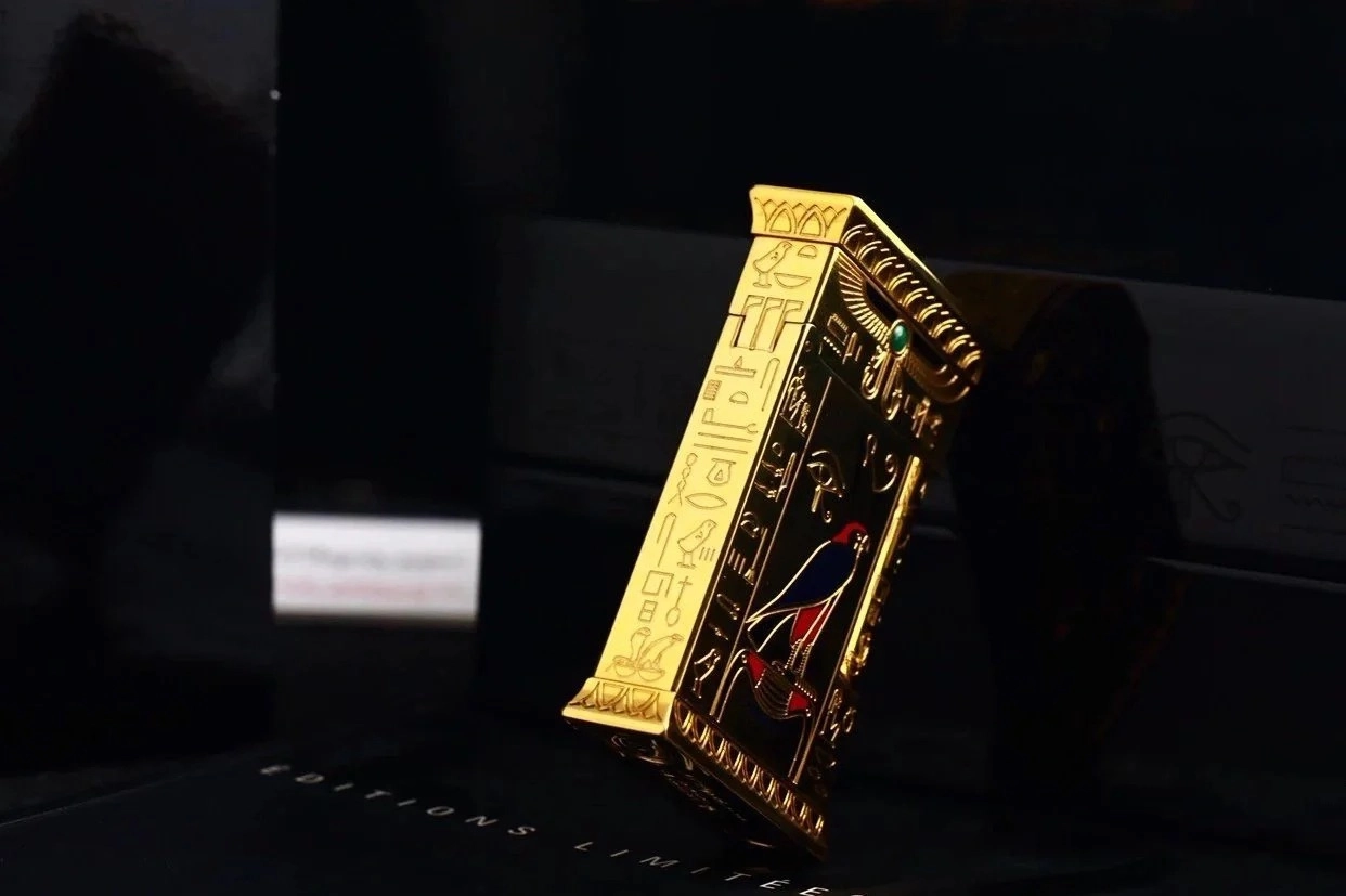 S.T.Dupont Ligne 2 Pharaoh Limited Edition Lighter